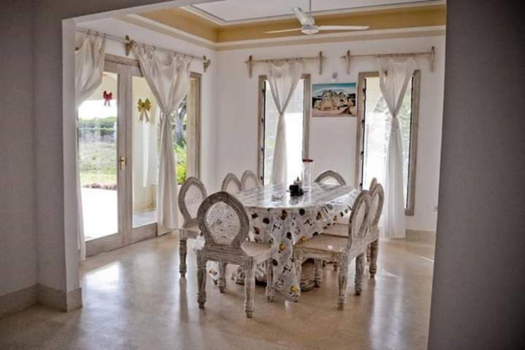 Suite Beach Villa - Watamu Exterior foto